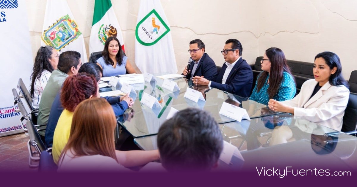 Lupita Cuautle mejora las condiciones laborales de 130 trabajadores sindicalizados en San Andrés Cholula