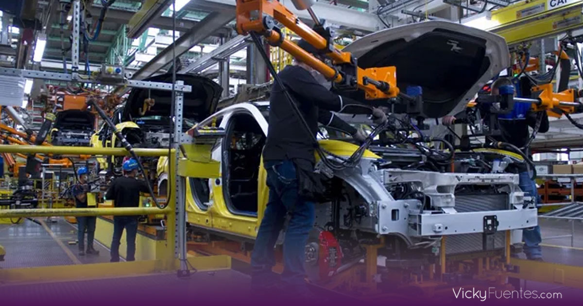 Pedidos reactivan a la manufactura, pero las fábricas mantienen el freno en producción