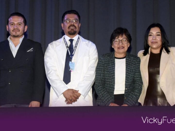 Lilia Cedillo entrega reconocimientos a médicos del Hospital Universitario de Puebla