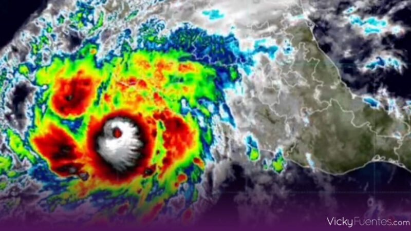 Simon alcanza vientos de 240 km/h y amenaza la costa de Jalisco